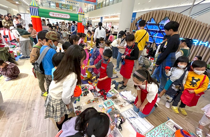 マークイズ福岡ももち キッズフリマ