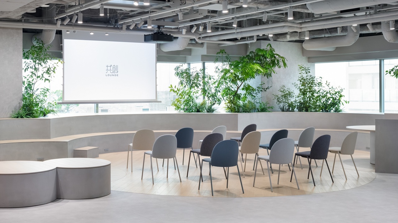 丸井グループ本社　共創LOUNGE