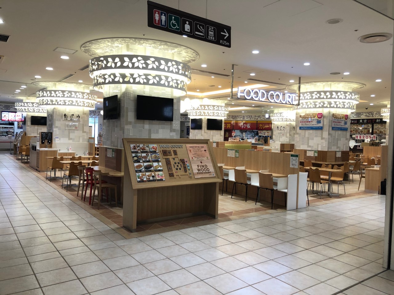 溝口ノクティプラザ　フードコート（FIND WOOD FOOD COURT）